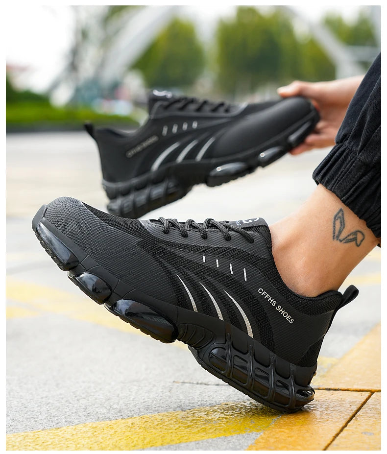 Breathable, lightweight and comfortable anti-smash and anti-puncture safety shoes